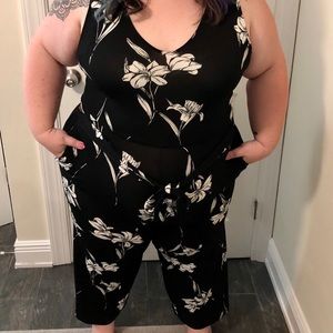 Sketchy black&white jumpsuit w/belt & POCKETS